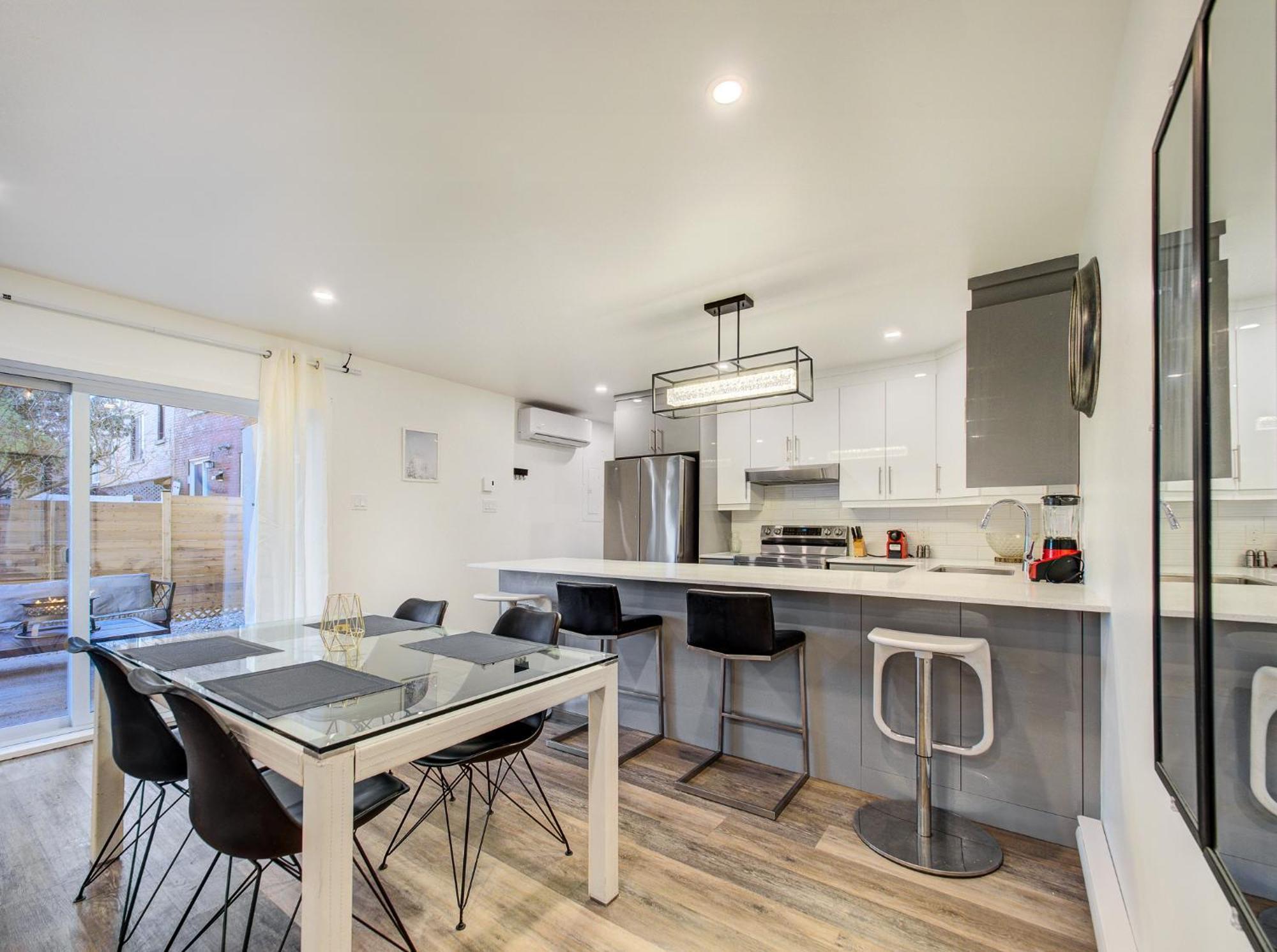 Appartement Cozy & Luxurious 3-br Montréal